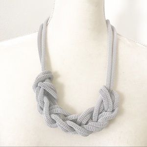White Mesh Chain Knotted Necklace